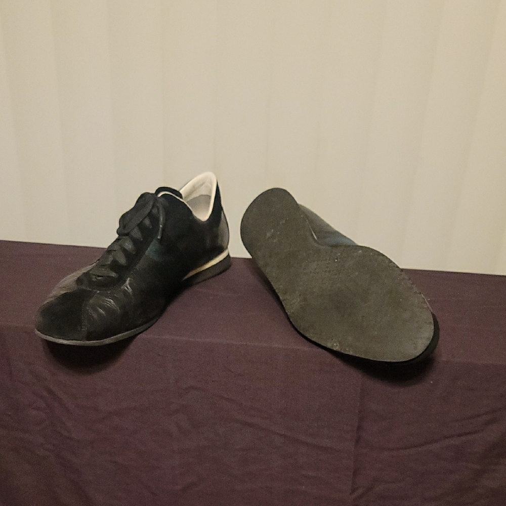 Gucci Black Suede Sneakers - Picture 3 of 7